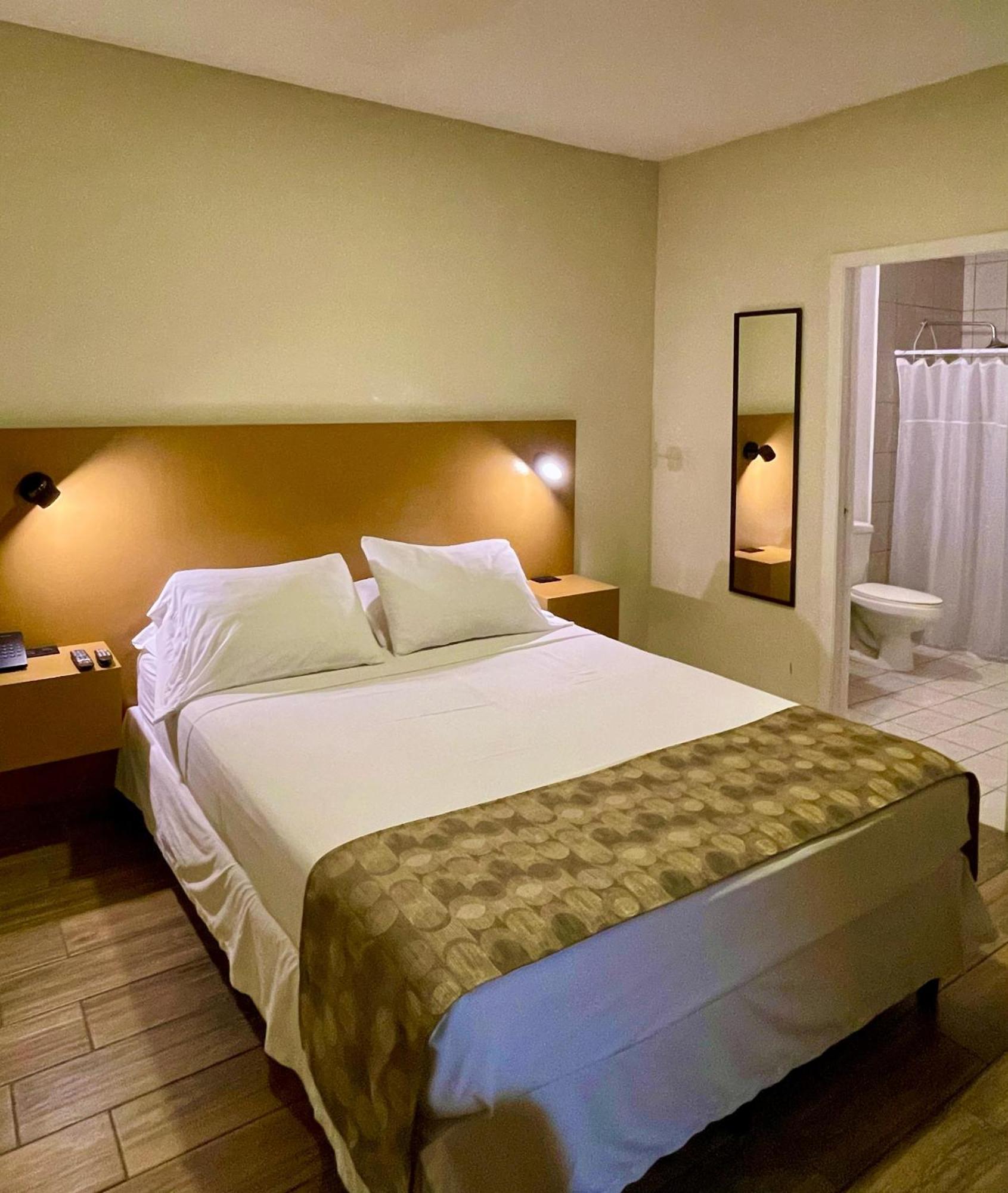 Hotel Villa Serena San Benito San Salvador Exteriör bild